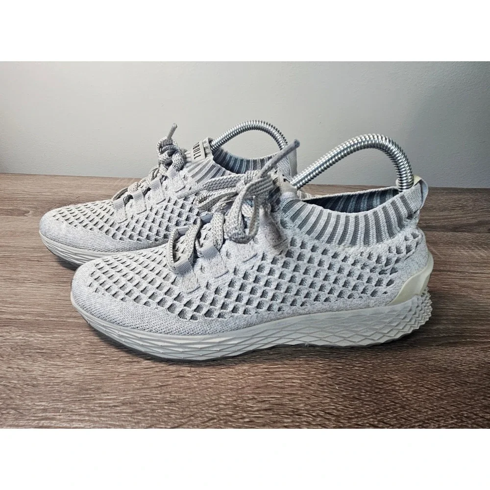 NOBULL Knit Runner Gray Training Shoes Mens 7 Womens 8.5 Low Top Sneakers